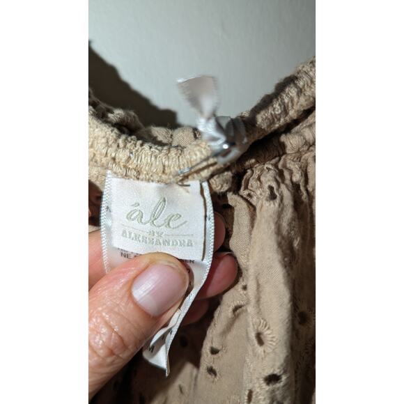 NWT Ale by Alessandra Women's Light Brown Eyelet Pattern OTS Romper SZ S/M $165 - Picture 5 of 12